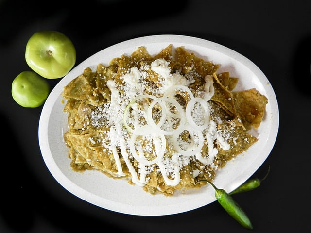 Lee más sobre el artículo Chilaquiles Verdes: Un Clásico Mexicano